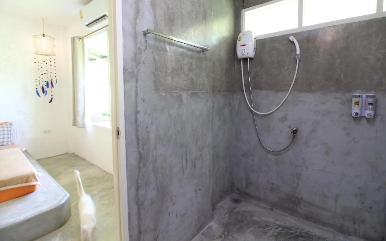 Malee Malee Guesthouse Koh Lanta Homestay