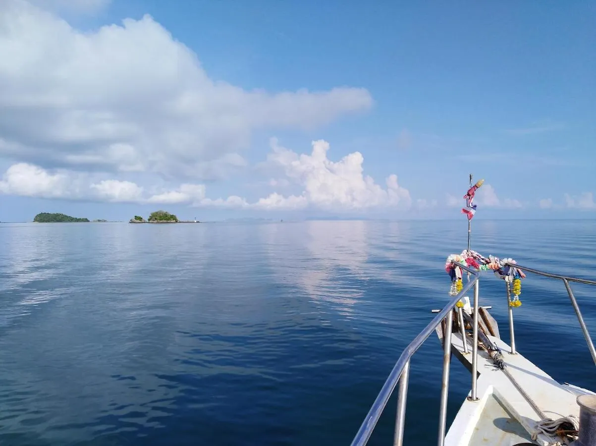 Malee Malee Guesthouse Koh Lanta Thailand